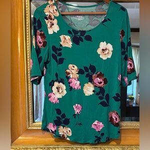 Apt. 9 Green Floral 3/4 Length Sleeve Top - Size M